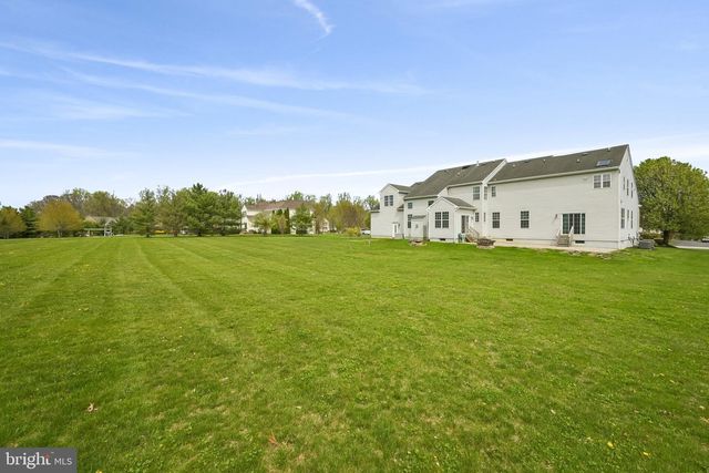 25 SHERWOOD LN, Columbus, NJ 08022