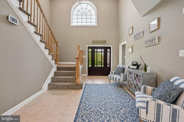 25 SHERWOOD LN, Columbus, NJ 08022
