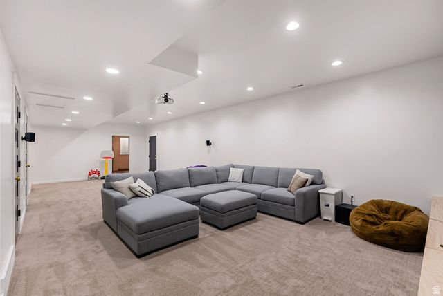 8 E 400 N, Millville, UT 84326