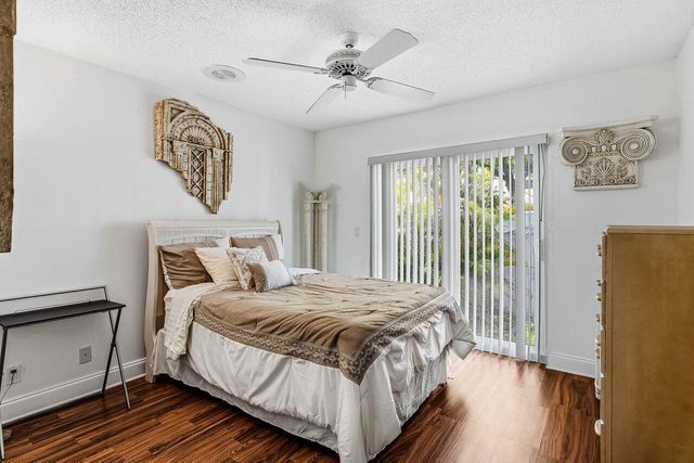 27 Wyndham Lane, Palm Beach Gardens, FL 33418