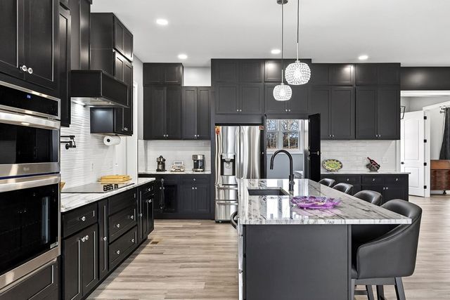 377 Margot Dr, Sparta, TN 38583