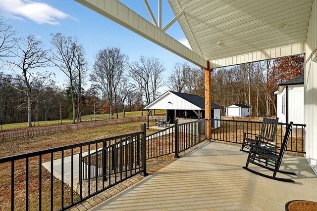 377 Margot Dr, Sparta, TN 38583