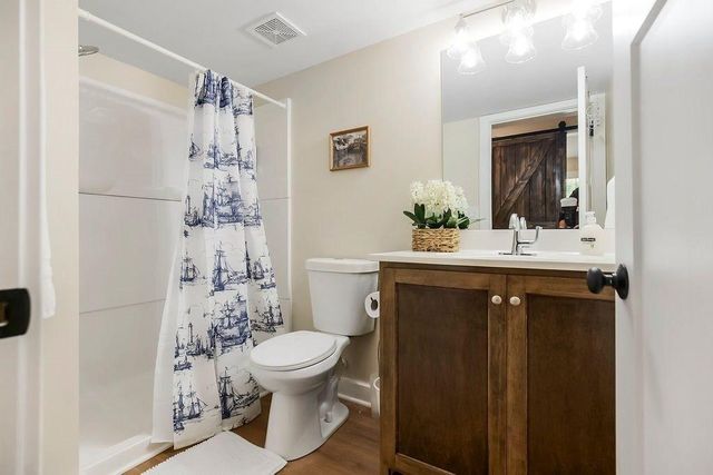 34 S Lakeside Circle, Linn Valley, KS 66040