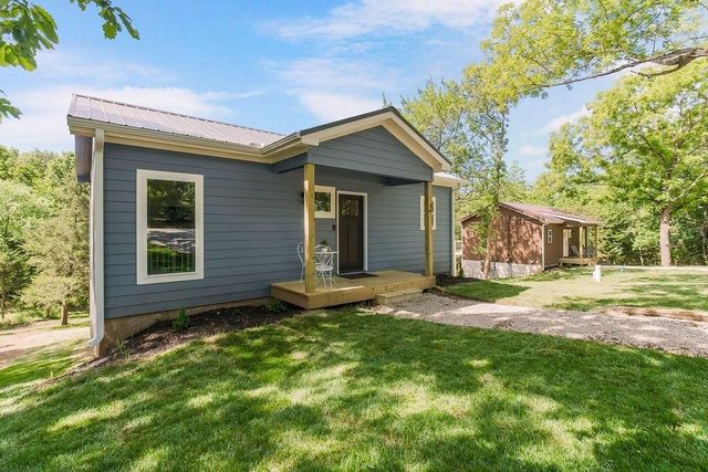 34 S Lakeside Circle, Linn Valley, KS 66040