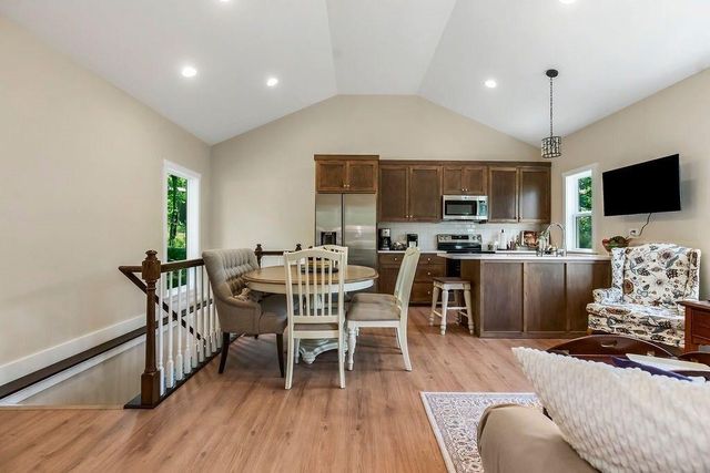 34 S Lakeside Circle, Linn Valley, KS 66040