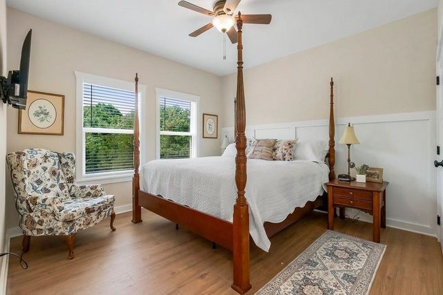 34 S Lakeside Circle, Linn Valley, KS 66040