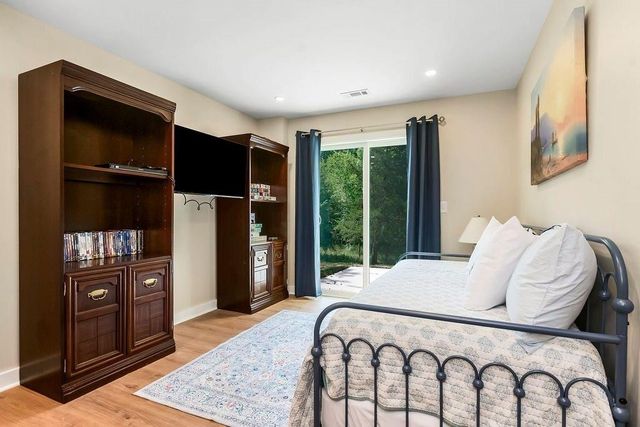 34 S Lakeside Circle, Linn Valley, KS 66040