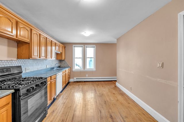 31 Ripley St 3, Worcester, MA 01610