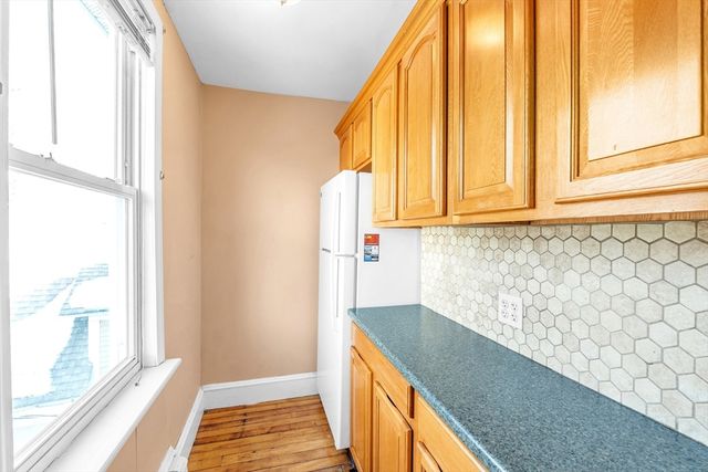 31 Ripley St 3, Worcester, MA 01610