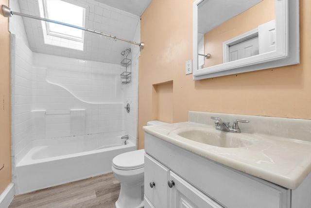 31 Ripley St 3, Worcester, MA 01610