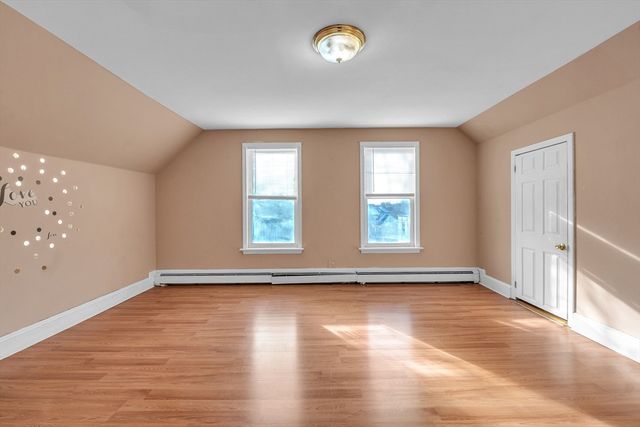 31 Ripley St 3, Worcester, MA 01610