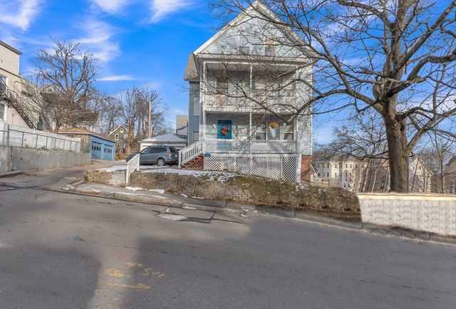 31 Ripley St 3, Worcester, MA 01610