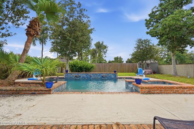 200 Kings Road, Lafayette, LA 70503