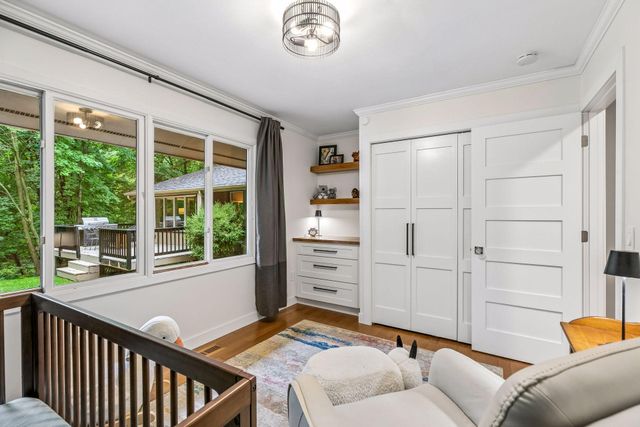 15 High Circle Way, North Oaks, MN 55127