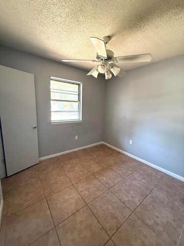 52 Berwick Circle, Shalimar, FL 32579