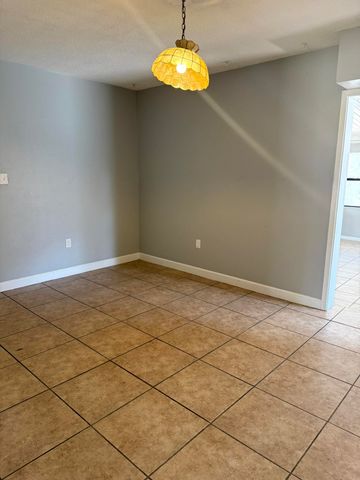 52 Berwick Circle, Shalimar, FL 32579