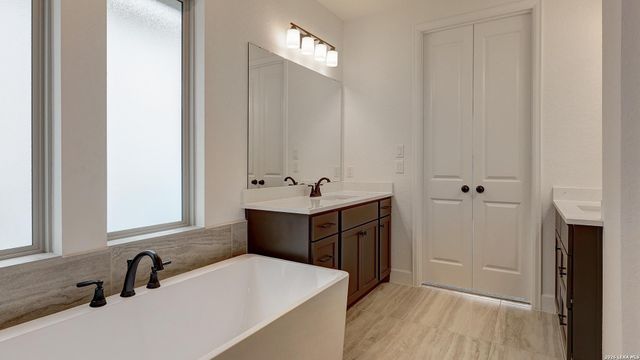 273 Sasparilla, Boerne, TX 78006