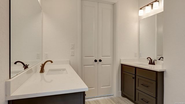 273 Sasparilla, Boerne, TX 78006