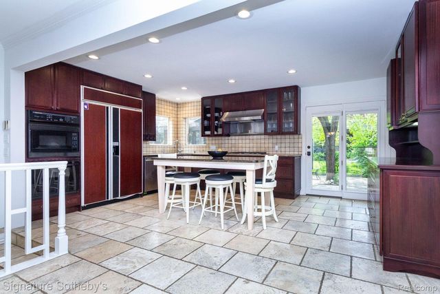 608 Purdy Street, Birmingham, MI 48009