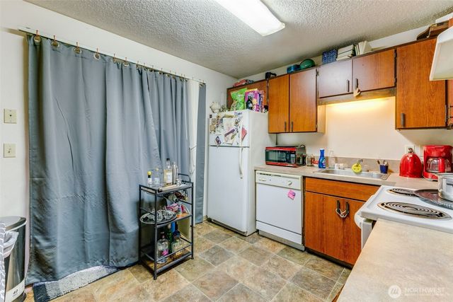 4214 S 65th Street, Tacoma, WA 98409