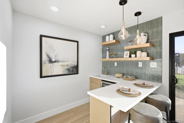 7619 Cortina Ct, Carlsbad, CA 92009
