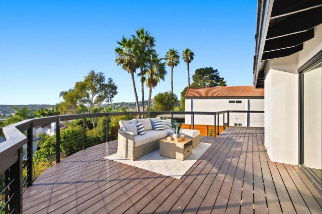 7619 Cortina Ct, Carlsbad, CA 92009