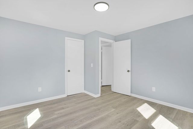 116 Carr St, Springfield, MA 01118