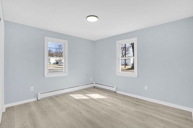 116 Carr St, Springfield, MA 01118