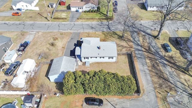 116 Carr St, Springfield, MA 01118