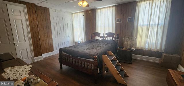 143 W RAILROAD ST, Pottsville, PA 17901