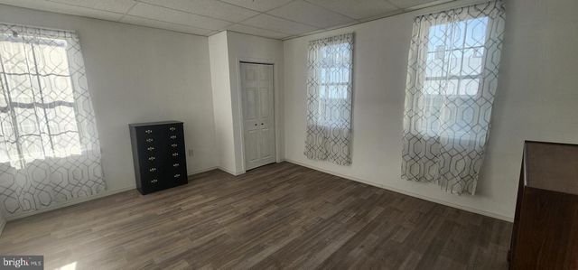 143 W RAILROAD ST, Pottsville, PA 17901