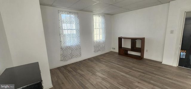 143 W RAILROAD ST, Pottsville, PA 17901