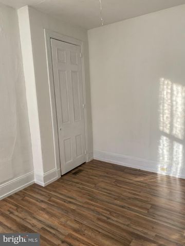 143 W RAILROAD ST, Pottsville, PA 17901