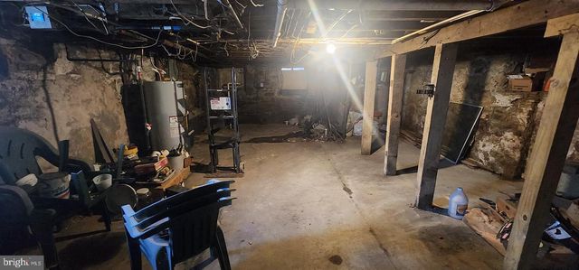 143 W RAILROAD ST, Pottsville, PA 17901