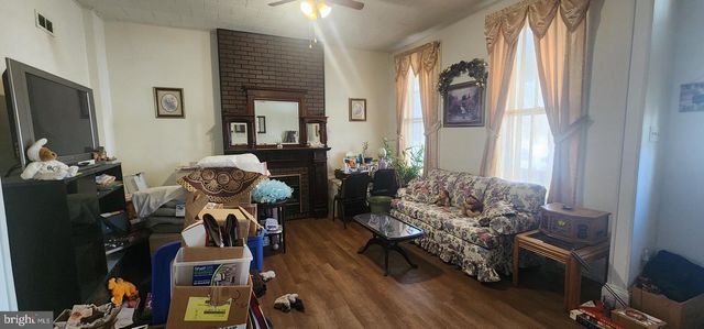 143 W RAILROAD ST, Pottsville, PA 17901