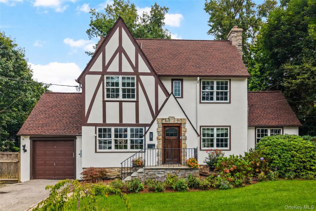 26 Dusenberry Road, Bronxville, NY 10708 — exterior