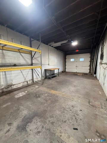 59 Old Turnpike Road, Beacon Falls, CT 06403