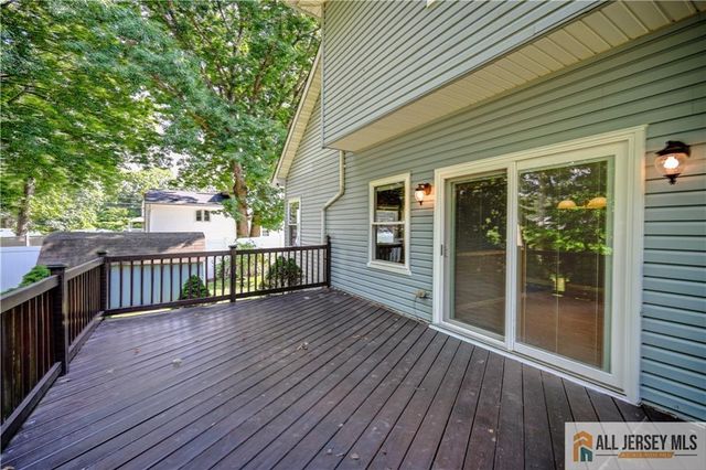 54 7th Street, Monroe, NJ 08831