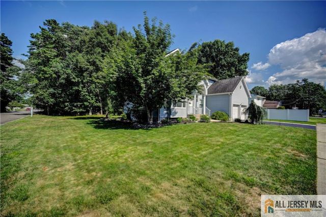 54 7th Street, Monroe, NJ 08831