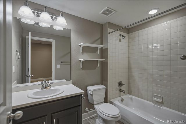 4801 S Picadilly Court, Aurora, CO 80015