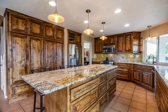 7704 Morris Rippel Place NE, Albuquerque, NM 87122