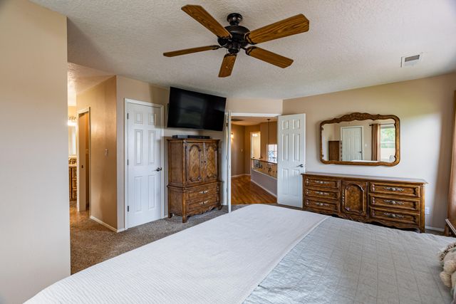 7704 Morris Rippel Place NE, Albuquerque, NM 87122