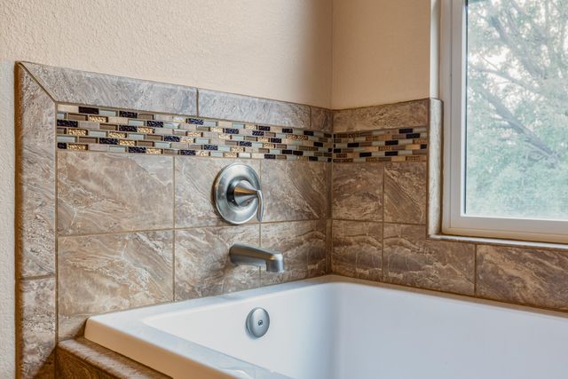 7704 Morris Rippel Place NE, Albuquerque, NM 87122