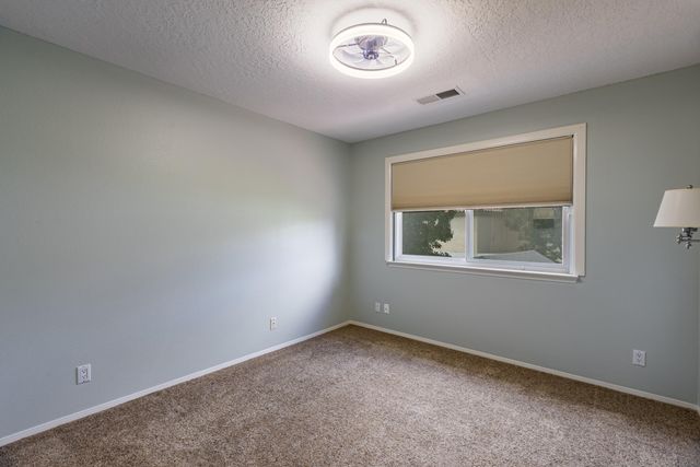 7704 Morris Rippel Place NE, Albuquerque, NM 87122