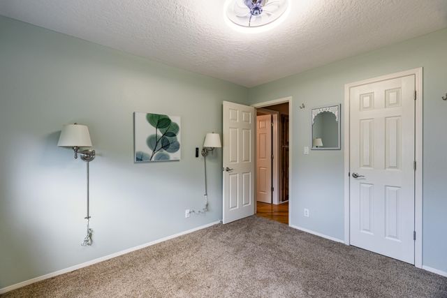 7704 Morris Rippel Place NE, Albuquerque, NM 87122