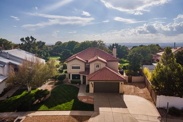 7704 Morris Rippel Place NE, Albuquerque, NM 87122