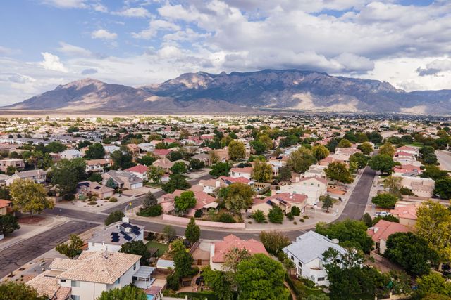 7704 Morris Rippel Place NE, Albuquerque, NM 87122