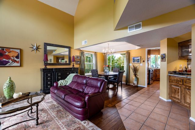 7704 Morris Rippel Place NE, Albuquerque, NM 87122