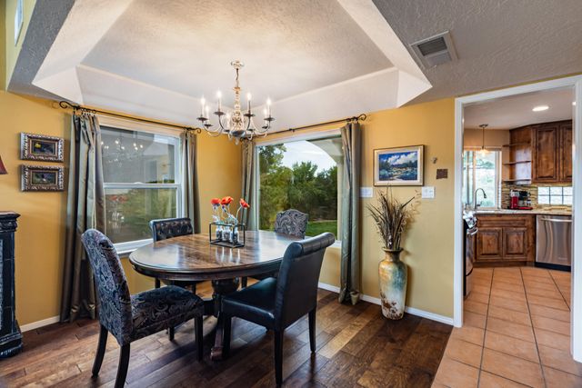 7704 Morris Rippel Place NE, Albuquerque, NM 87122