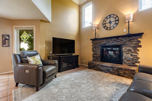 7704 Morris Rippel Place NE, Albuquerque, NM 87122